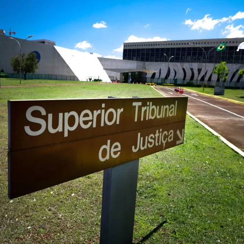 Artigo: O Princípio da Proporcionalidade nos Quadros da Dogmática Contemporânea